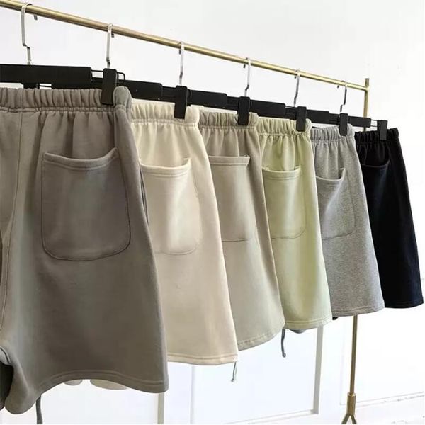 22ss designer men summer short pant cotton sports essential shorts panties fashion plain five-piece street length drawstring pants knee beac, White;black
22ss designer men summer short pant cotton sports essential shorts panties fashion plain five-piece street length drawstring pants knee beac, White;black