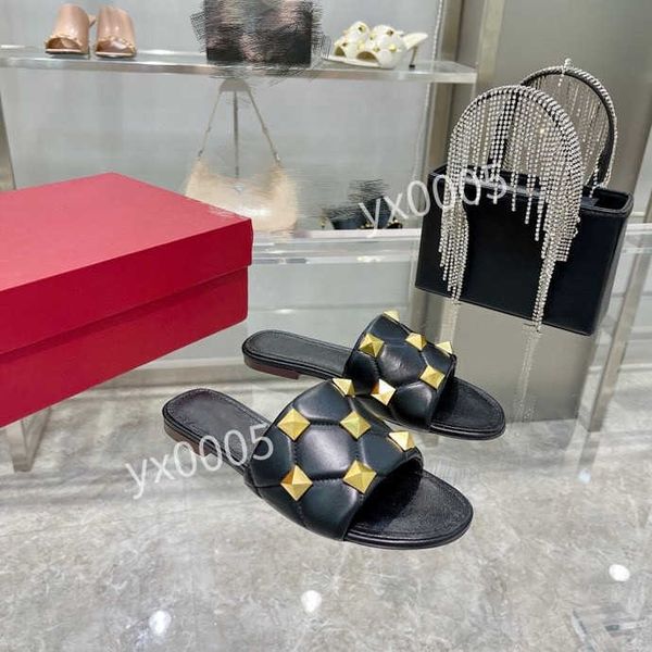 2022 men women onyx slipper sulfur sandals sand earth brown orange slippers bone mens resin black outdoor fashion slippers yh211119
2022 men women onyx slipper sulfur sandals sand earth brown orange slippers bone mens resin black outdoor fashion slippers yh211119