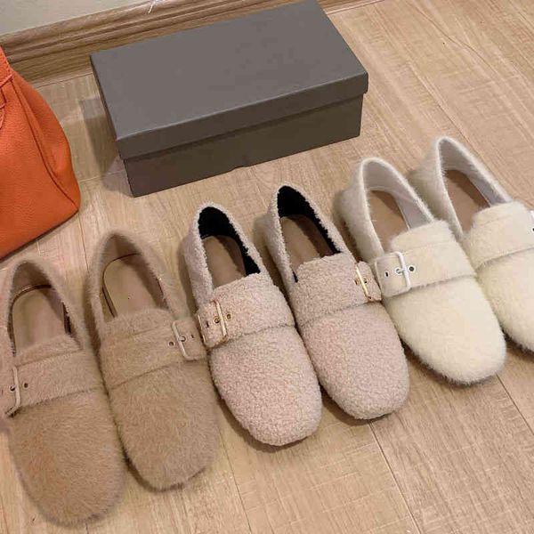 sandals plush shoes plush women wear a style of one foot pea in autumn winter , net red flat bottom single, Black
sandals plush shoes plush women wear a style of one foot pea in autumn winter , net red flat bottom single, Black
