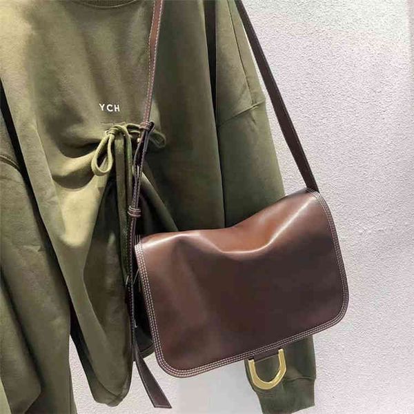 handbags bags autumn 2022 single shoulder oblique span leisure baotou layer cowhide wind large capacity soft trend, Black;red
handbags bags autumn 2022 single shoulder oblique span leisure baotou layer cowhide wind large capacity soft trend, Black;red
