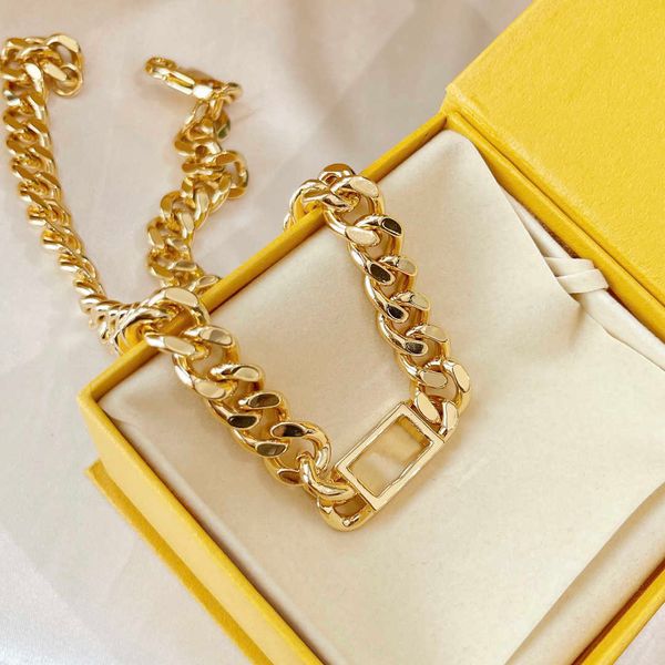 fashion necklace luxury designer classic brand jewelry letter pendants mens womens neckwear gold necklaces ornaments chain, Silver
fashion necklace luxury designer classic brand jewelry letter pendants mens womens neckwear gold necklaces ornaments chain, Silver