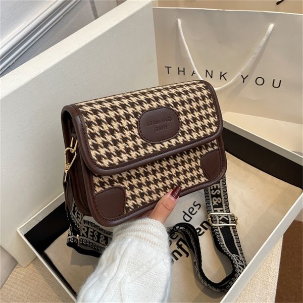ins college style student leisure small female autumn fashionable wide strap single messenger square purses outlet online
ins college style student leisure small female autumn fashionable wide strap single messenger square purses outlet online
