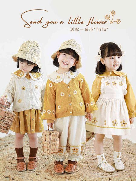 baby girl spring new contrast color lace shirt lapel knitted sweater cardigan coat aa220316, White
baby girl spring new contrast color lace shirt lapel knitted sweater cardigan coat aa220316, White