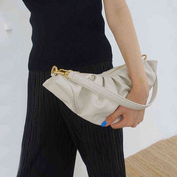 dumpling bag niche design fold armpit bag single shoulder ox horn handbag carrying female bags 220517
dumpling bag niche design fold armpit bag single shoulder ox horn handbag carrying female bags 220517