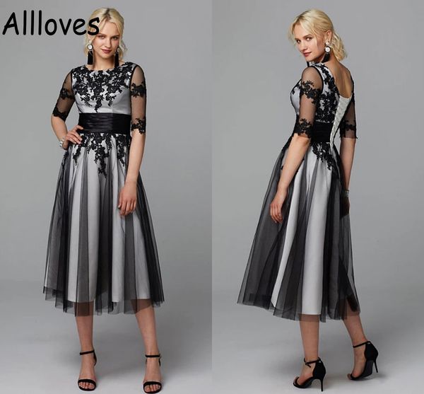 elegant black lace appliqued a line mother of the bride dresses half sleeves jewel neck short prom party gowns knee length lace-up back spec, Black;red
elegant black lace appliqued a line mother of the bride dresses half sleeves jewel neck short prom party gowns knee length lace-up back spec, Black;red
