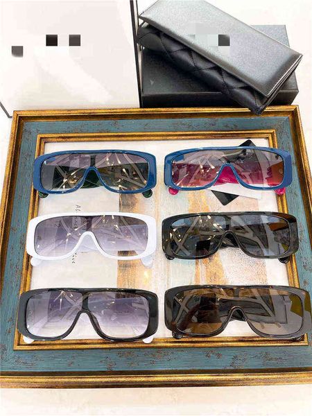 22 new small one piece sunglasses for women ch9103 same personalized fashion designer sunglasses shades movement, White;black
22 new small one piece sunglasses for women ch9103 same personalized fashion designer sunglasses shades movement, White;black