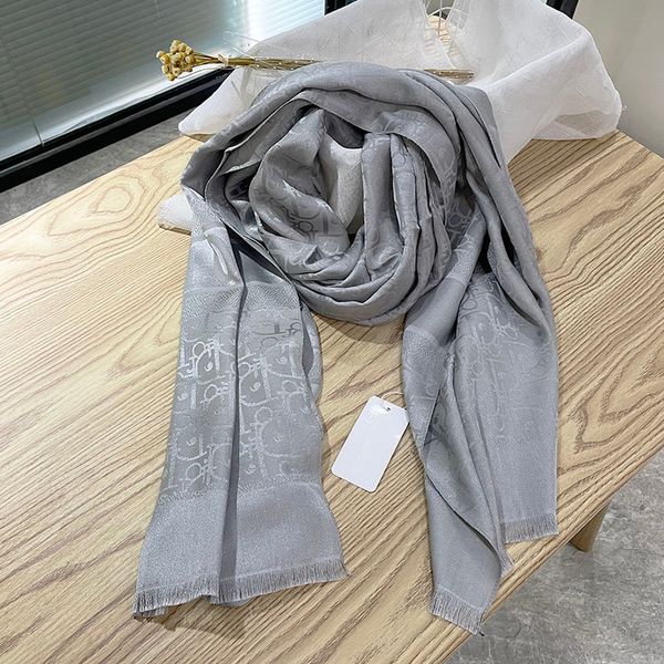 scarf designer 2022 luxury womens silk scarfs scarves 4 season scarfs woman shawl letter pattern long neck 4 leaf clover gold thread square, Blue;gray
scarf designer 2022 luxury womens silk scarfs scarves 4 season scarfs woman shawl letter pattern long neck 4 leaf clover gold thread square, Blue;gray