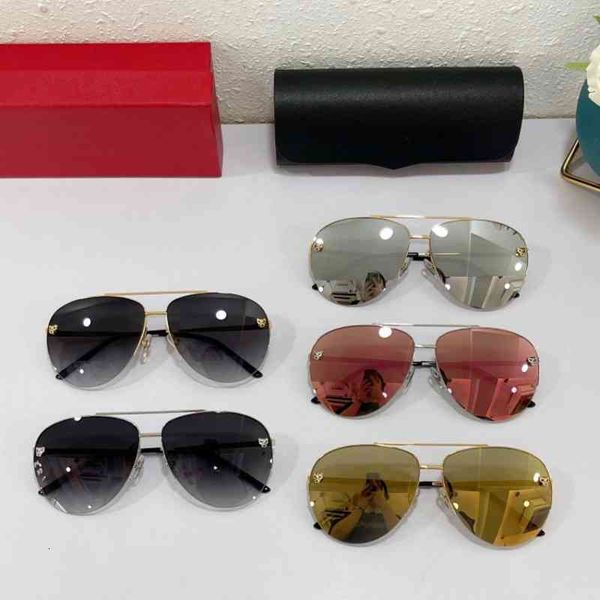 sunglasses zheng kai star same pilot male glasses fashion leopard head female ct0065 ti4b, White;black
sunglasses zheng kai star same pilot male glasses fashion leopard head female ct0065 ti4b, White;black
