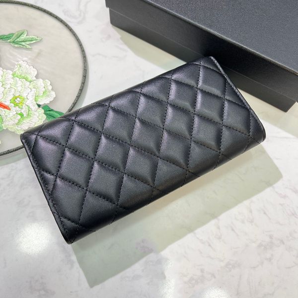 women designers luxury purse cluth wallet classic passport card holder cheque book genuine leather holders original box caviar 19cm lambskin, Red;black
women designers luxury purse cluth wallet classic passport card holder cheque book genuine leather holders original box caviar 19cm lambskin, Red;black