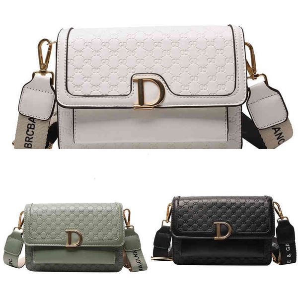 women's new simple fashionable wide strap small d leather shoulder s for women summer lady clutch crossbody bag
women's new simple fashionable wide strap small d leather shoulder s for women summer lady clutch crossbody bag