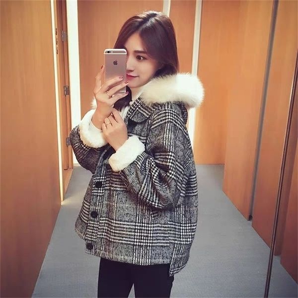 women new winter clothing thicken woolen jacket female korean casual version of the short loose plaid woolen coat keep warm lj201106, Black
women new winter clothing thicken woolen jacket female korean casual version of the short loose plaid woolen coat keep warm lj201106, Black
