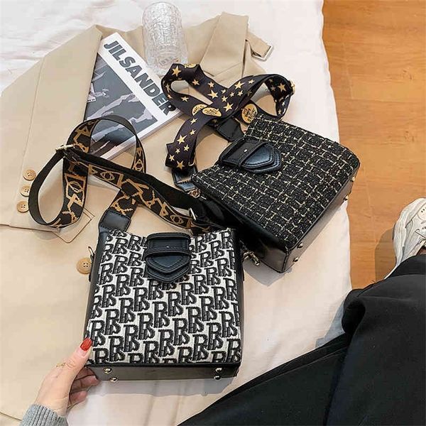 women's bag autumn and winter new fashion bag contrast color bucket bag wide shoulder strap single shoulder diagonal span women's
women's bag autumn and winter new fashion bag contrast color bucket bag wide shoulder strap single shoulder diagonal span women's