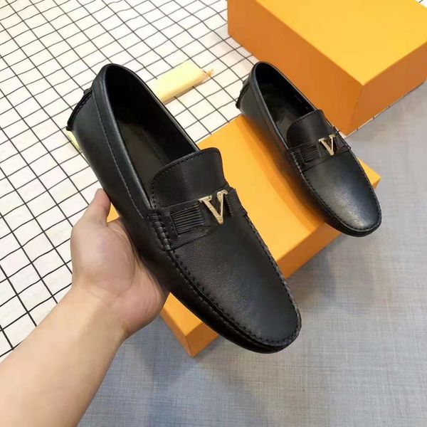 designer luxury short boots man chocolate brushed leather shoes loafers black shoe increase platform sneakers 0001
designer luxury short boots man chocolate brushed leather shoes loafers black shoe increase platform sneakers 0001