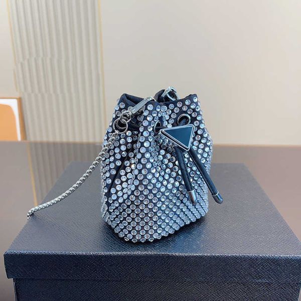 lady triangle pack bucket bags diamonds shoulder bags 2 size womens designer bag pbag luxurys handbag fashion tote bag flash rhinestones han
lady triangle pack bucket bags diamonds shoulder bags 2 size womens designer bag pbag luxurys handbag fashion tote bag flash rhinestones han