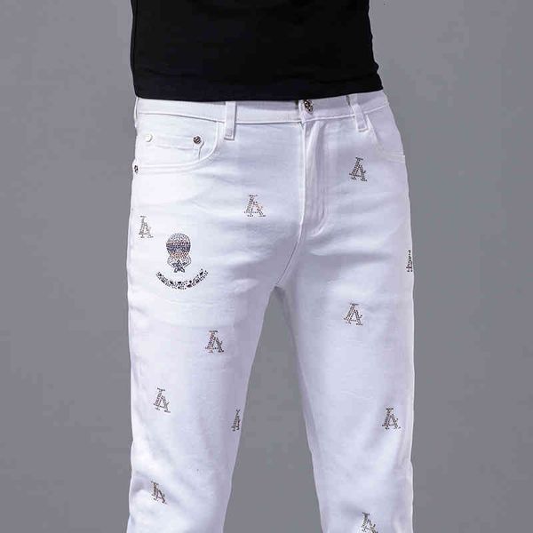 men's jeans spring jeans men's korean version small foot slim fit international high-end brand light luxury cotton elastic white e, Blue
men's jeans spring jeans men's korean version small foot slim fit international high-end brand light luxury cotton elastic white e, Blue