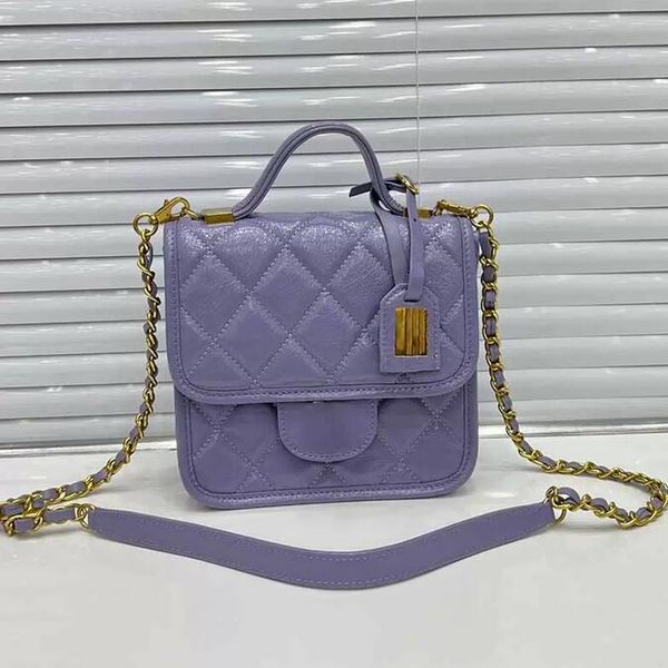 sw 18cm flap messenger designer bags wax & oil leather handle handbag designers gold-tone metal hardware quilted diamond quilting shiny tass
sw 18cm flap messenger designer bags wax & oil leather handle handbag designers gold-tone metal hardware quilted diamond quilting shiny tass