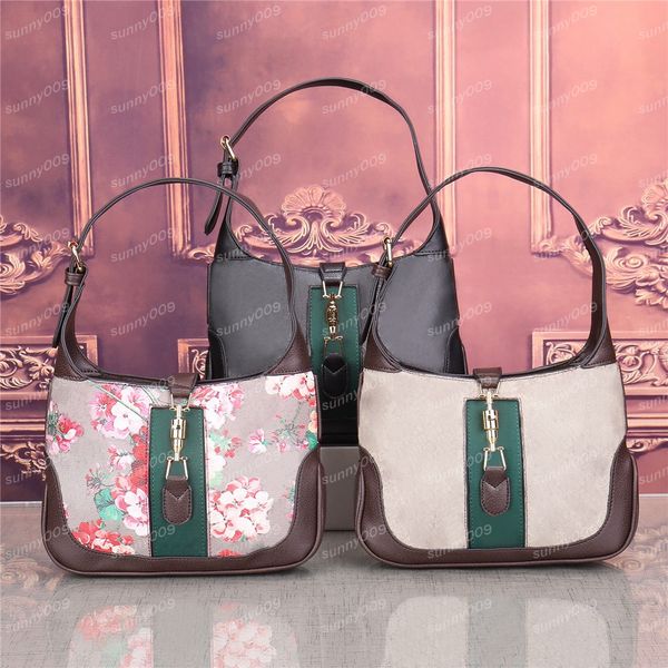 classic multi style shoulder bag chinese classic safflower rivet buckle zipper fashion luxury retractable strap
classic multi style shoulder bag chinese classic safflower rivet buckle zipper fashion luxury retractable strap