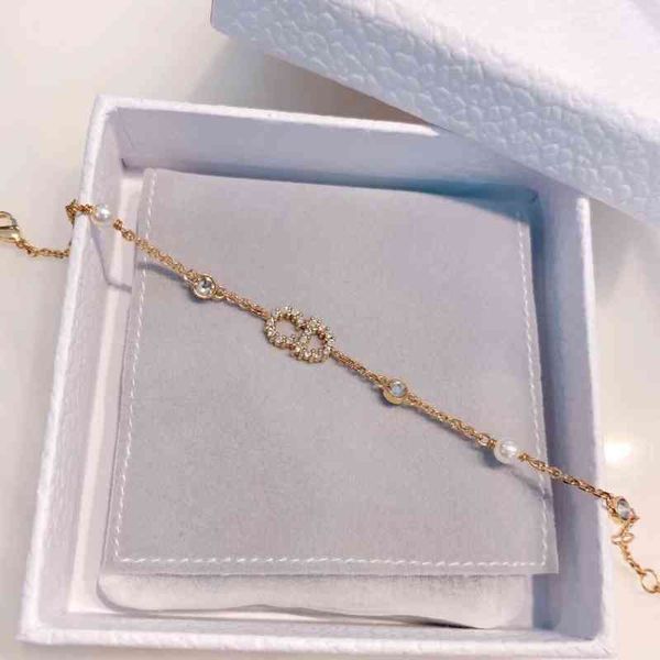 d classic of gold inlaid diamond pearl jewelry2022 luxury brand fashion design versatile ladies bracelet, Black
d classic of gold inlaid diamond pearl jewelry2022 luxury brand fashion design versatile ladies bracelet, Black