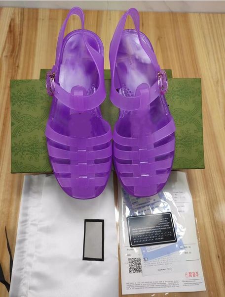 2022 summer women slide slipper sandals transparent rubber crystal slippers retro feel summer men flat jellys slides luxury designer beach s, Black
2022 summer women slide slipper sandals transparent rubber crystal slippers retro feel summer men flat jellys slides luxury designer beach s, Black