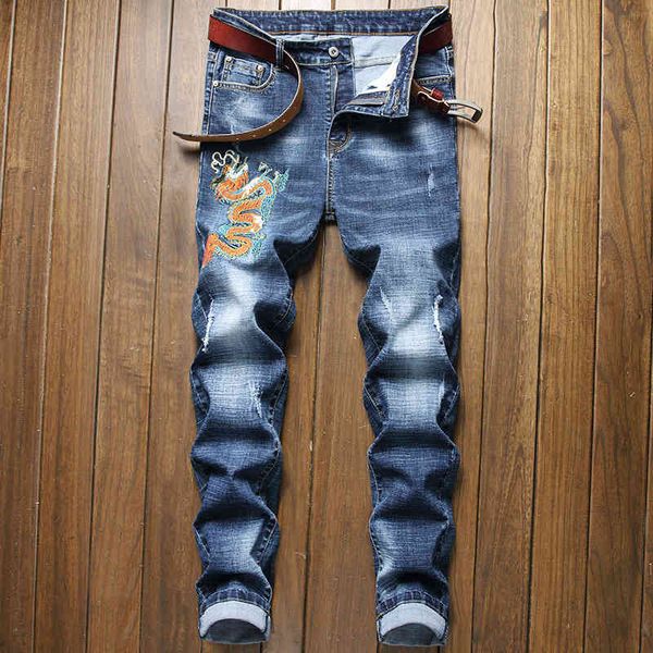 men's jeans style slim fit small straight embroidery cobra jeans men's pants xintang 333 ob35, Blue
men's jeans style slim fit small straight embroidery cobra jeans men's pants xintang 333 ob35, Blue