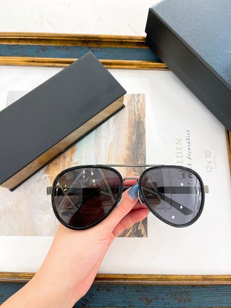 new fashion large frame double beam sunglasses male star letter personality sunglasses mh8053, White;black
new fashion large frame double beam sunglasses male star letter personality sunglasses mh8053, White;black