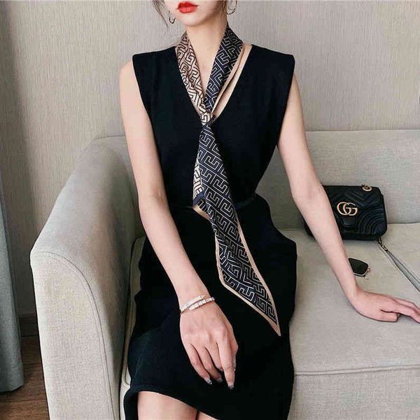 designer silk head bag hair scarf long silk women summer long th scarf for neck decoration spring and autumn, Blue;gray
designer silk head bag hair scarf long silk women summer long th scarf for neck decoration spring and autumn, Blue;gray