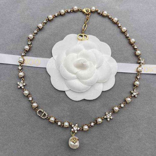 pearl diamond necklace star leaves old fashion female jewelry, Black
pearl diamond necklace star leaves old fashion female jewelry, Black