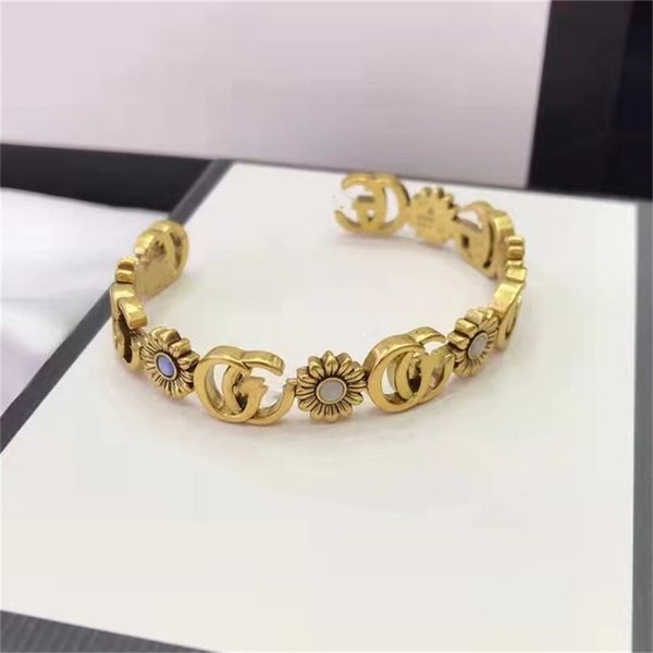 22% off 60% off 2022 new fashion designer jewelry ancient double daisy open female light luxury old flower bracelet, Black
22% off 60% off 2022 new fashion designer jewelry ancient double daisy open female light luxury old flower bracelet, Black