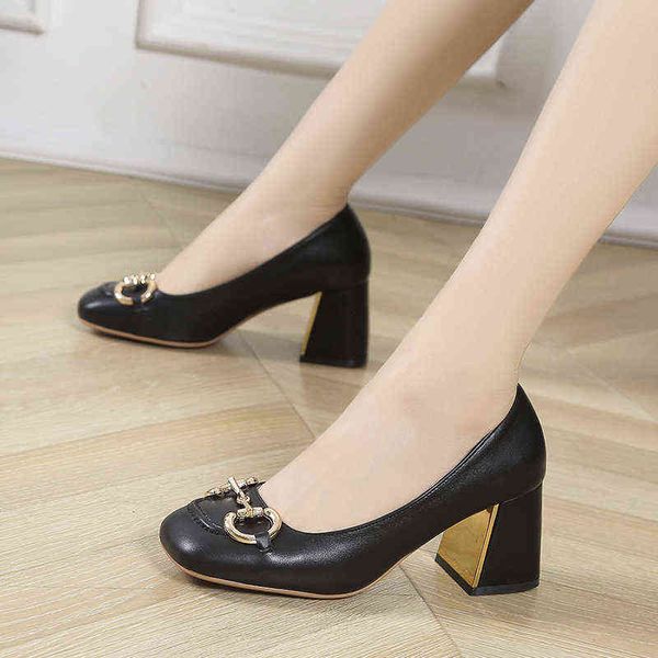 hbp dres shoe ladie shoe new summer fashion women sandal closed toe lined shoe patent leather platform heel 220723, Black
hbp dres shoe ladie shoe new summer fashion women sandal closed toe lined shoe patent leather platform heel 220723, Black