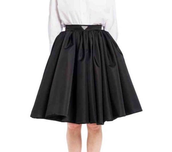 skirts french minority spring and summer high waist pleated versatile little black skirt fluffy casual medium length women's fashion 
skirts french minority spring and summer high waist pleated versatile little black skirt fluffy casual medium length women's fashion