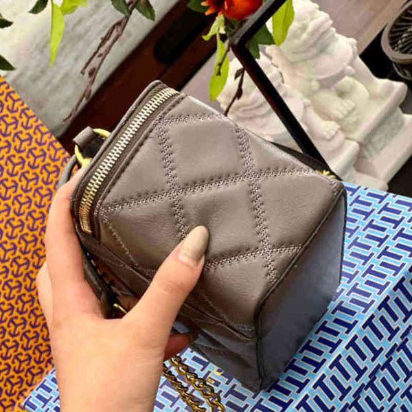 designer bags for handbags women torys the tote bag luxuries fashion crossbody tb handbag shoulder burchs purses 7a wallet kira fleming elea
designer bags for handbags women torys the tote bag luxuries fashion crossbody tb handbag shoulder burchs purses 7a wallet kira fleming elea