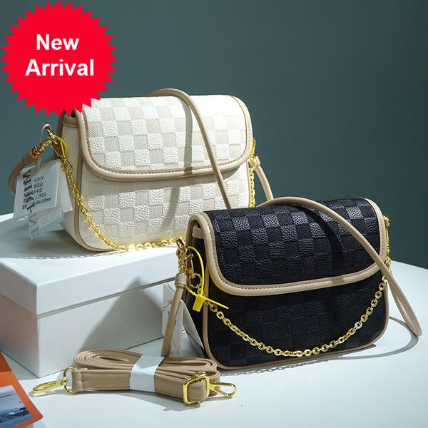 tide brand wholesale 2022 new chain single versatile messenger fashion trend shoulder crossbody bags
tide brand wholesale 2022 new chain single versatile messenger fashion trend shoulder crossbody bags