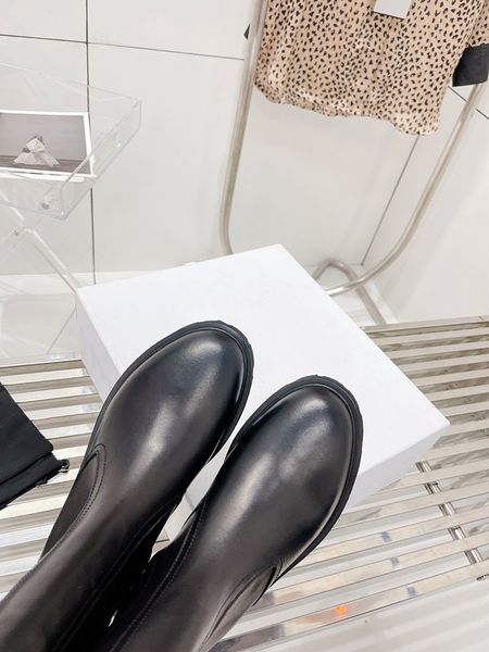 2021 autumn winter style boots round toes platform martin women's mid british style chelsea boots fashion genuine leather comfortable f, Black
2021 autumn winter style boots round toes platform martin women's mid british style chelsea boots fashion genuine leather comfortable f, Black