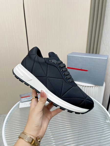 boots luxurys designers casual shoes b23 oblique technology canvas b22 b24 19ss flowers platform outdoor vintage sneakers 0520, Black
boots luxurys designers casual shoes b23 oblique technology canvas b22 b24 19ss flowers platform outdoor vintage sneakers 0520, Black