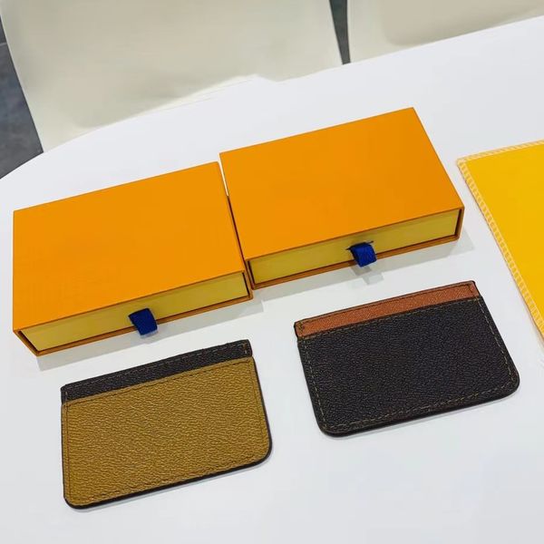 2022 luxury designers fashion lady card holders letter short wallet open plain handbags tote crossbody clutch bags coin purses mini bag thre, Red;black
2022 luxury designers fashion lady card holders letter short wallet open plain handbags tote crossbody clutch bags coin purses mini bag thre, Red;black