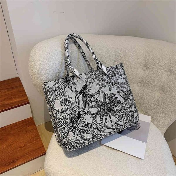 this year's popular gentle handbag, female version, this autumn and winter single underarm purses outlet online
this year's popular gentle handbag, female version, this autumn and winter single underarm purses outlet online