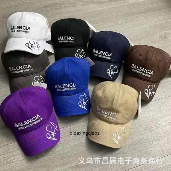 ball caps balencaigass letter printed korean version of spring and summer paris alphabet baseball cap cotton men's women's sunscre, Blue;gray
ball caps balencaigass letter printed korean version of spring and summer paris alphabet baseball cap cotton men's women's sunscre, Blue;gray