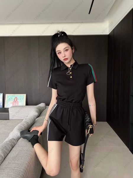womens two piece pants designer co-brand tracksuit for summer white and black cotton lapel neck t-shirt and shorts sets logo print fashion o
womens two piece pants designer co-brand tracksuit for summer white and black cotton lapel neck t-shirt and shorts sets logo print fashion o