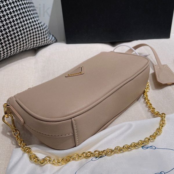 luxury portable shoulder bags womens fashion brand designer's classic cross fabric underarm messenger crescent wholesale bag size 21*12
luxury portable shoulder bags womens fashion brand designer's classic cross fabric underarm messenger crescent wholesale bag size 21*12