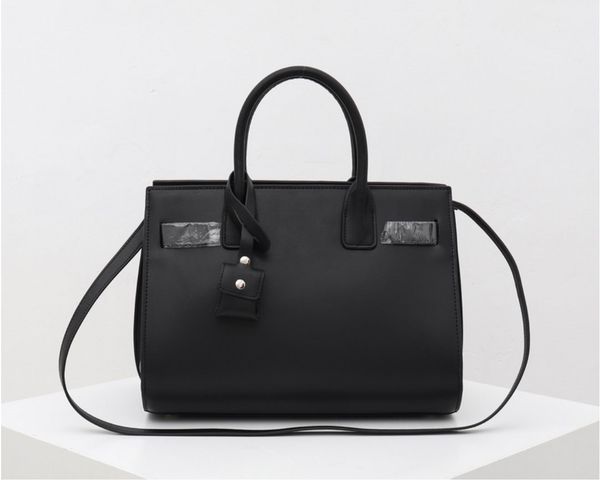 designer bag cowhide organ bag messenger handbag large capacity simple briefcase women's shoulder bags
designer bag cowhide organ bag messenger handbag large capacity simple briefcase women's shoulder bags
