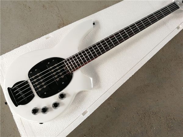 factory custom white body 5-strings electric bass guitar with rosewood fingerboard,active pickups,black hardware,offer customized
factory custom white body 5-strings electric bass guitar with rosewood fingerboard,active pickups,black hardware,offer customized