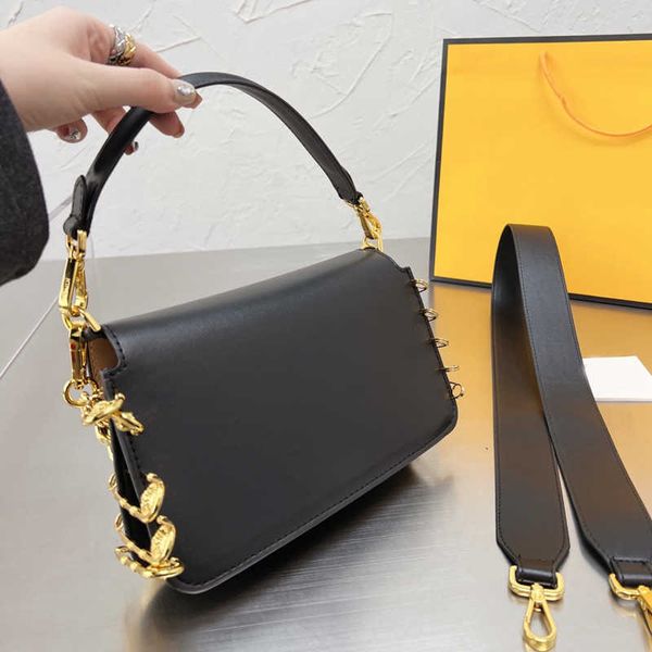 flap baguette crossbody bag handbags detachable handle belt chain pin decoration genuine leather plain handbag purse women shoulder bags
flap baguette crossbody bag handbags detachable handle belt chain pin decoration genuine leather plain handbag purse women shoulder bags