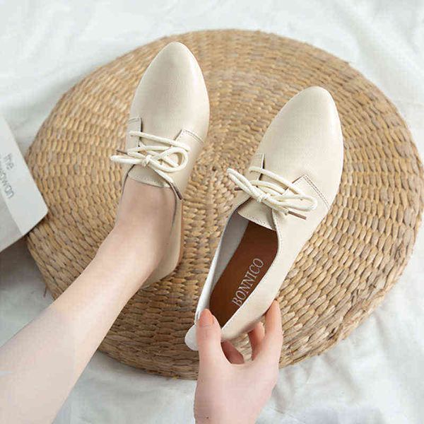dres shoe 2022 new women flat shoe leather ladie elegant office slip on ballet flat loafer 220723, Black
dres shoe 2022 new women flat shoe leather ladie elegant office slip on ballet flat loafer 220723, Black