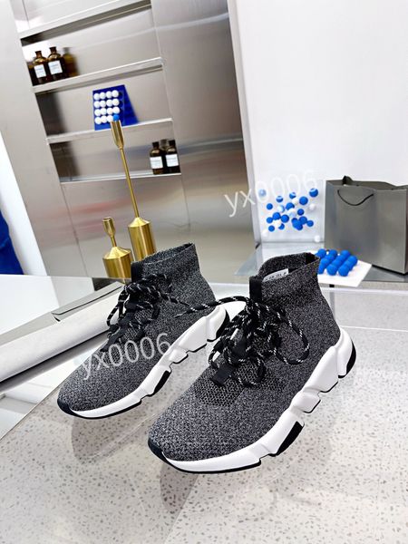 fashion designer sock shoes triple black white mens women fashion sneakers glitter yellow blue pink mens trainer runner platform shoe
fashion designer sock shoes triple black white mens women fashion sneakers glitter yellow blue pink mens trainer runner platform shoe