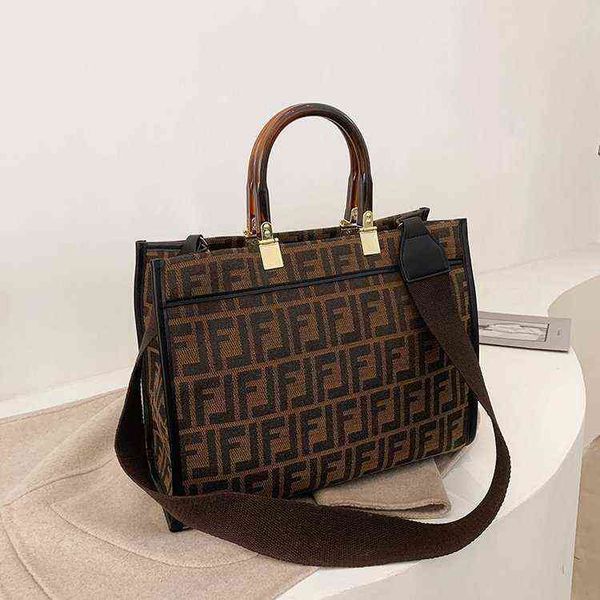 factory online export designer brand bags tote new women's portable msenger trend canvas shopping large
factory online export designer brand bags tote new women's portable msenger trend canvas shopping large