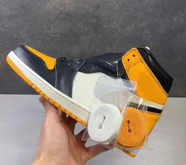 1 og yellow toe basketball shoes 1s black taxi-white men womens outdoor sports sneakers 555088-711 with original box size us 5.5-12
1 og yellow toe basketball shoes 1s black taxi-white men womens outdoor sports sneakers 555088-711 with original box size us 5.5-12