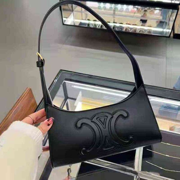 triumphal arch bag spring and summer 2022 new fashion stick pu leather women's one shoulder portable armpit small square
triumphal arch bag spring and summer 2022 new fashion stick pu leather women's one shoulder portable armpit small square