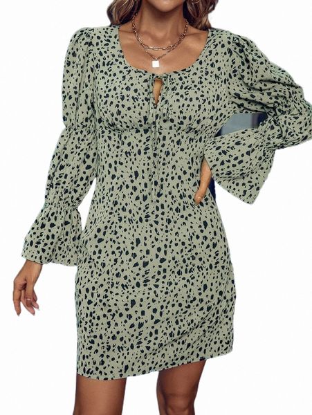 dalmatian print knot front flounce sleeve dress r29u#, Black;gray
dalmatian print knot front flounce sleeve dress r29u#, Black;gray