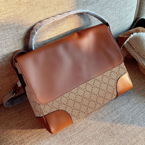 large capacity handbags men shoulder bag tote shopping genuine leather cowhide women bag flap handbag purse contracted 32cm new style high q
large capacity handbags men shoulder bag tote shopping genuine leather cowhide women bag flap handbag purse contracted 32cm new style high q