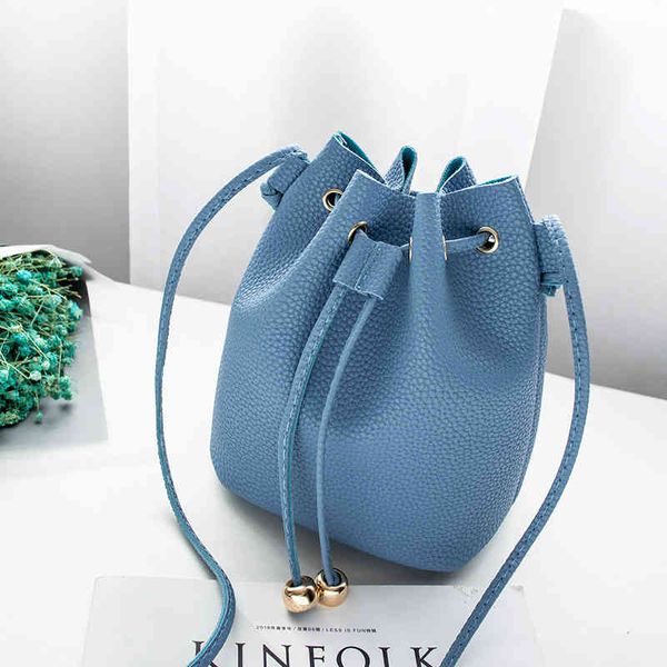 women's bag autumn and winter 2018 new drawstring tassel bucket s women's single shoulder pu messenger mobile phone
women's bag autumn and winter 2018 new drawstring tassel bucket s women's single shoulder pu messenger mobile phone